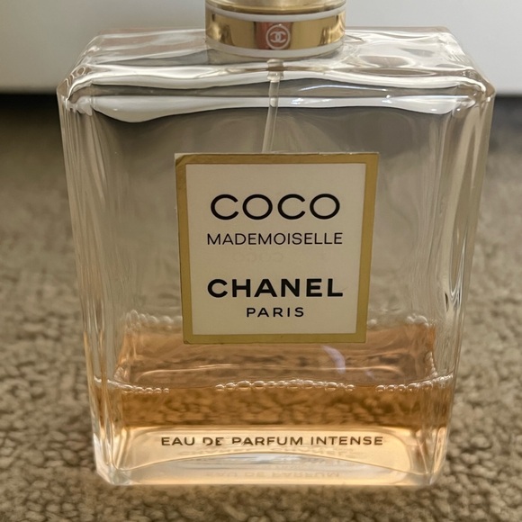 CHANEL Coco Mademoiselle Perfume with Gold and Clear Design - Picture 3 of 9